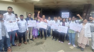thane doctors protest loksatta news