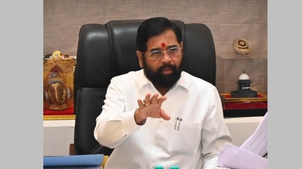Eknath shinde calls urgent meeting