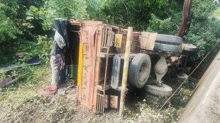 nagpur marathi movie truck accident