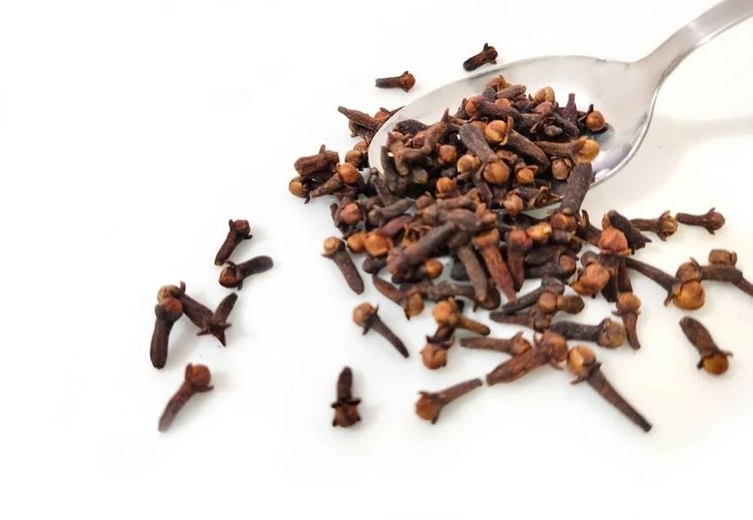 clove water at night before sleep 