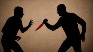 Attempted murder by stabbing at a bar in Navi Mumbai