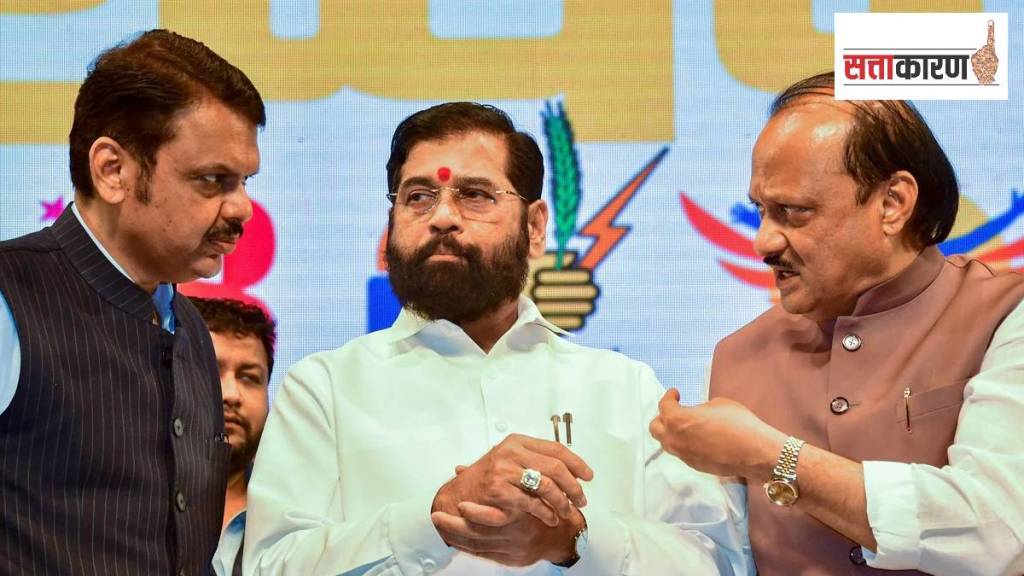 मुख्यमंत्री देवेंद्र फडणवीस आणि एकनाथ शिंदे व अजित पवार (छायाचित्र पीटीआय)