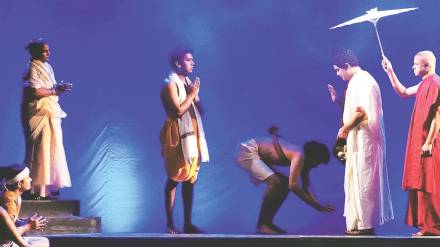 Sangeet Sanyastha Khadga review