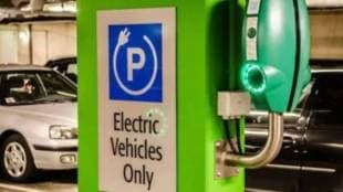 Mumbai Pune Expressway 20 additional electric vehicle charging stations by March 2026 MSRDC decision Mumbai news
