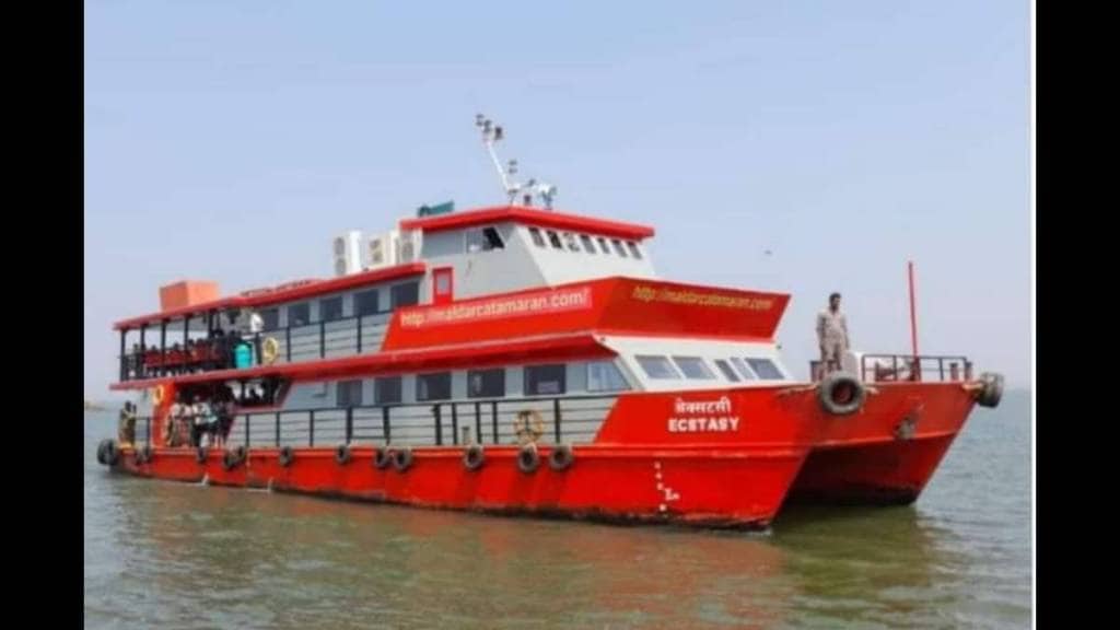 Bad weather disrupts ferry service