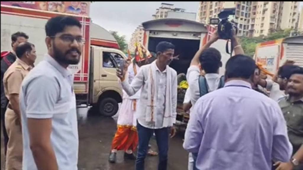 Maratha reservation protest news in marathi