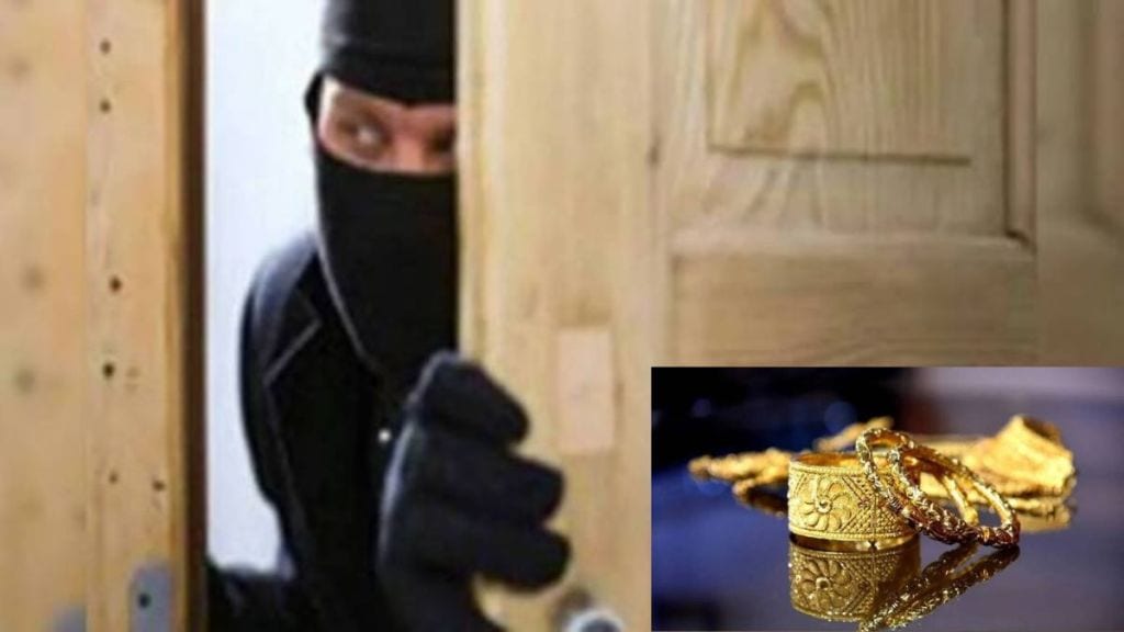 pune jewellers shocked 65 lakh silver ornaments stolen from shop