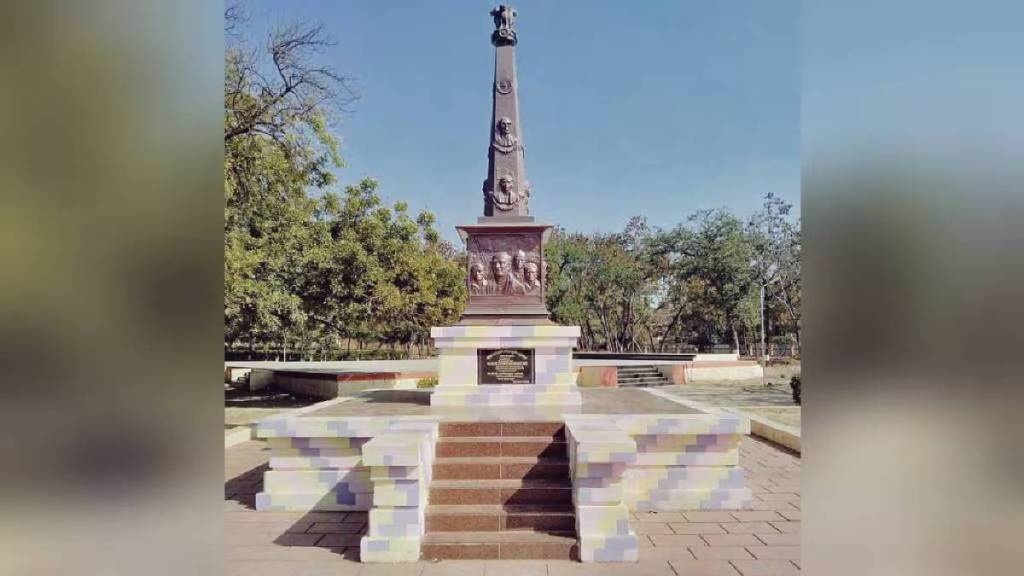 The memorial of Dagdabai Shelke, a brave woman in the Hyderabad Liberation War, is forgotten