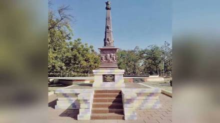 The memorial of Dagdabai Shelke, a brave woman in the Hyderabad Liberation War, is forgotten