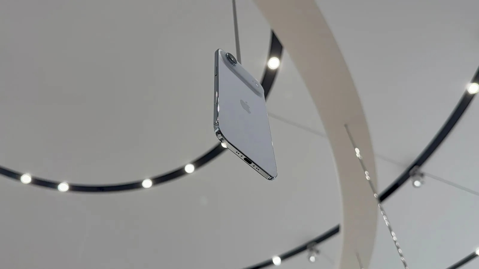 iPhone 17 Air Price Features