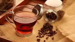 Clove Tea Benefits: जेवणानंतर लवंग घातलेला चहा पिण्याचे आरोग्यदायी फायदे…