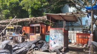Vasai Virar Municipal corporation takes action against illegal food stalls on the drain in Vasai