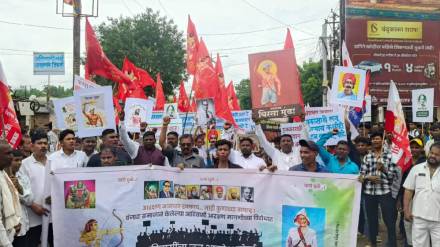 Outcry of indigenous tribals against non tribals in dhule