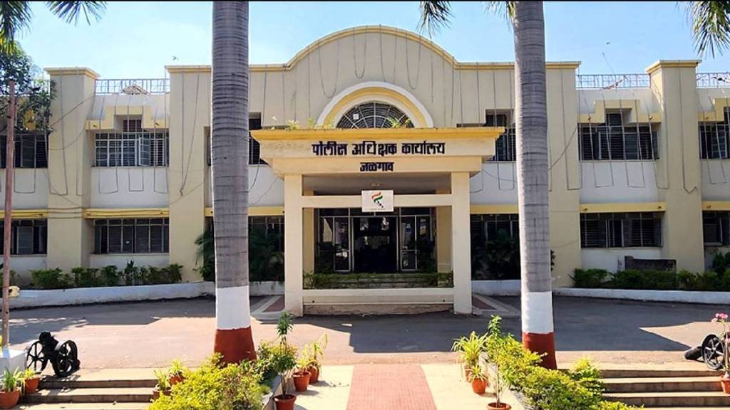 jalgaon controversial lcb police inspector alleged sexual abuse