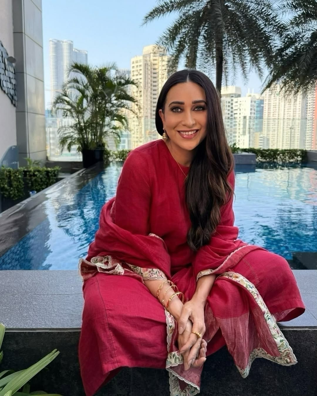 karisma kapoor wants share in ex husband property