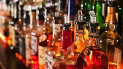 ऐन सणासुदीत केरळमध्ये मद्यपींनी रिचवली ८२६ कोटींची दारू!