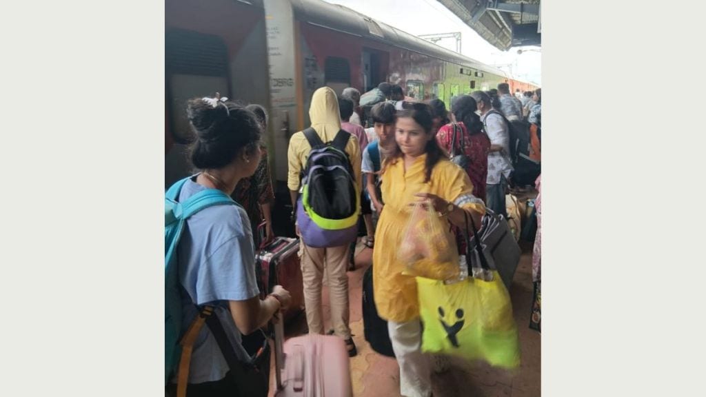 konkan railway delays ganpati return passengers rush face travel problems