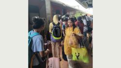 गणेशोत्सवानंतर कोकण रेल्वे मार्गावर प्रवाशांची गैरसोय; गाड्या उशिराने, सुविधांचा अभाव