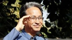 Sonam Wangchuk : सोनम वांगचुक यांचे पाकिस्तानशी संबध असल्याच्या आरोपवार पत्नीचं जोरदार प्रत्युत्तर; म्हणाल्या, ‘त्यांनी व्यासपीठावरून मोदींचे…’