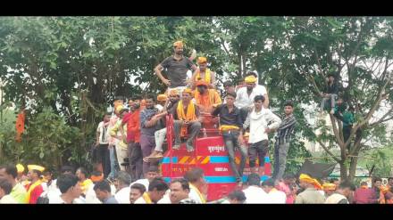 Challenge to Vikhe, Jarange Patil in reservation conference; Maratha Kranti Morcha leaders present Challenge to Vikhe, Jarange Patil in reservation conference; Maratha Kranti Morcha leaders present