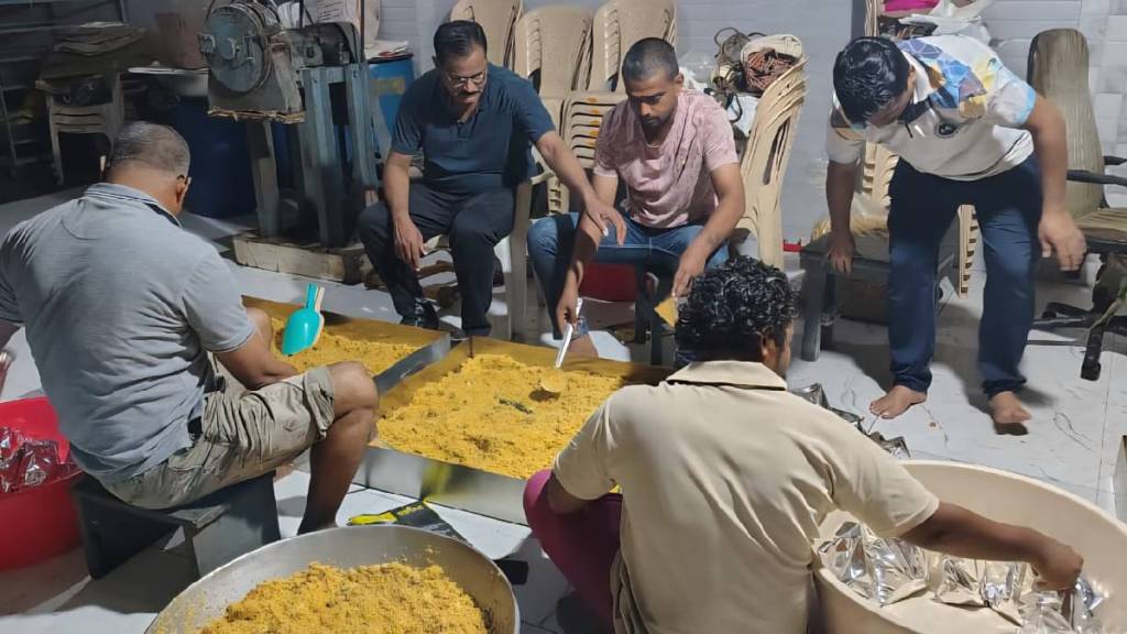 Ulhasnagarkar's message of unity for Maratha brothers; Arrangement of food for 600 brothers