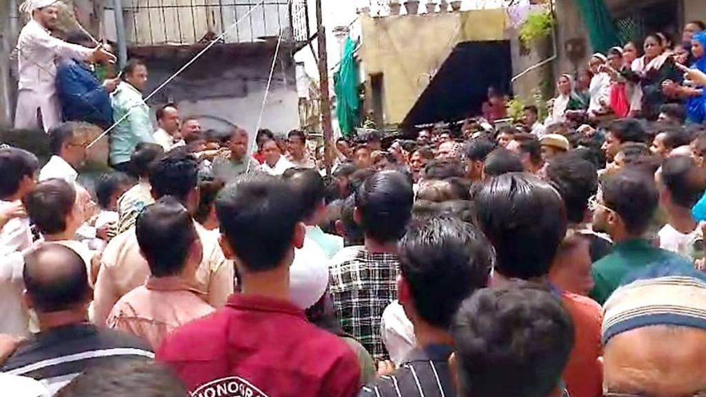 Six year old missing boy body found yawal Jalgaon news
