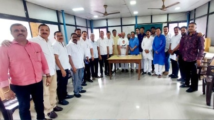 navi mumbai airport naming car rally