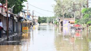 jayakwadi dam water release godavari river paithan and villages flood