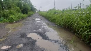 palghar roads damaged overloaded trucks for national projects mineral excavation irregularities surface