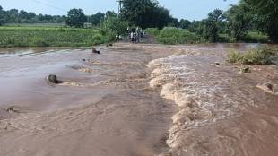 Flood situation in villages due to increase in water level of Godavari river