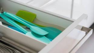 Guidance from Sana Pandit Nagpur on making the kitchen plastic free