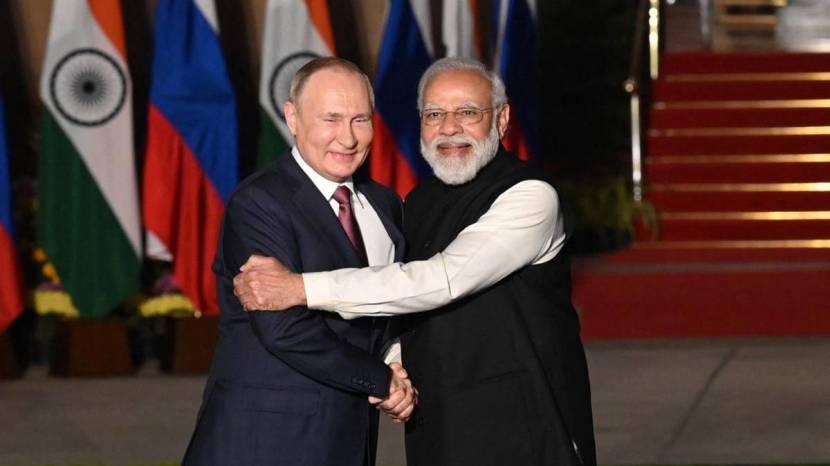 pm modi and putin photo