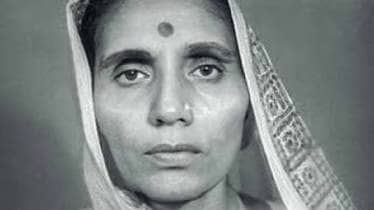 pm narendra modi mother name