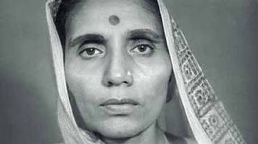 pm narendra modi mother name