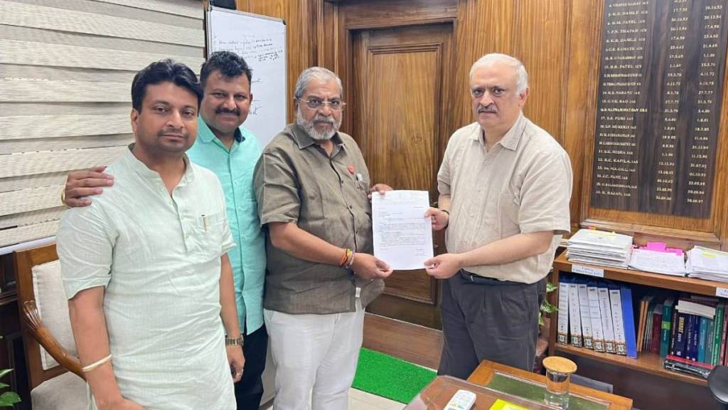 Raju Shetty met Devesh Chaturvedi,