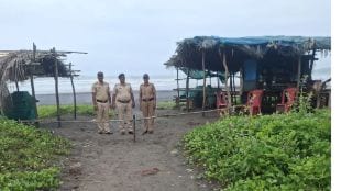 ratnagiri police ban vehicles on beaches after dapoli karde beach Thar accident