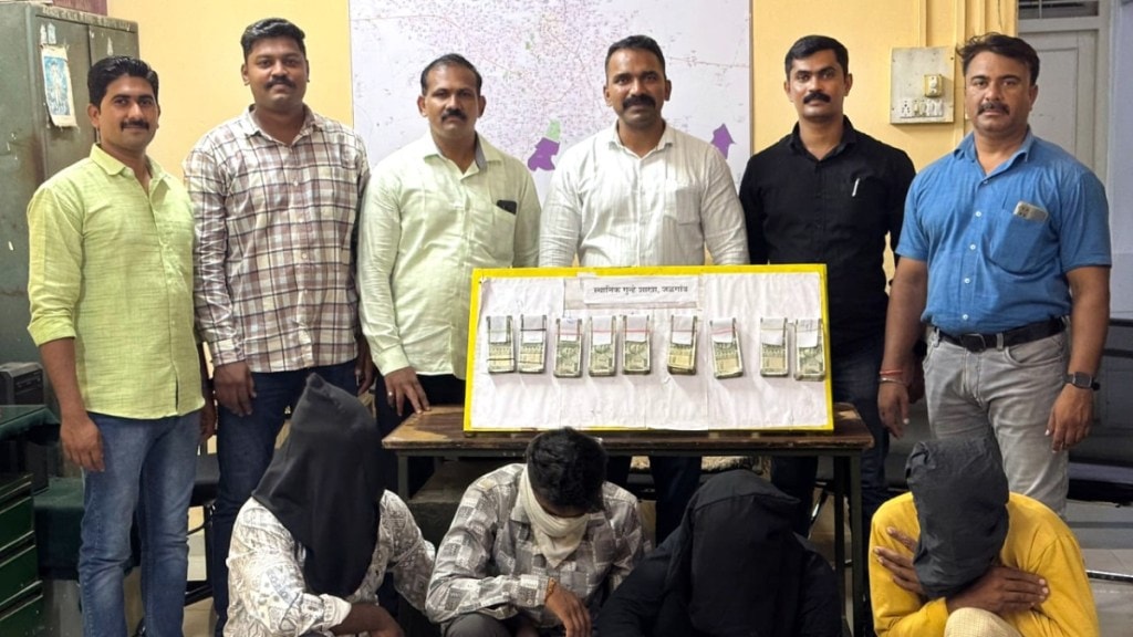 raver railway passenger looted gang arrested jalgaon