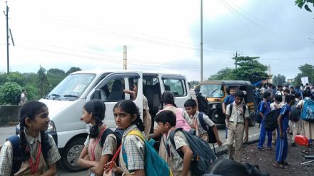school students dangerous Transport Palghar Overcrowded rickshaws unsafe buses risk