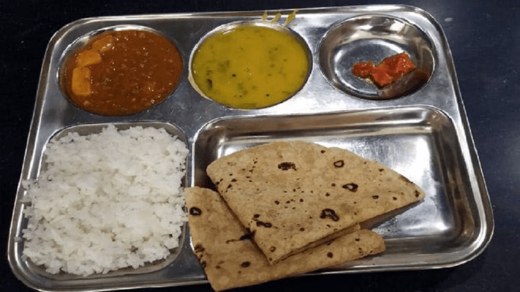 Shiv Bhojan Thali scheme, affordable meals Maharashtra, Maha Vikas Aghadi food program, Shiv Bhojan Thali funding delay, Maharashtra government subsidies, subsidized meal schemes India,