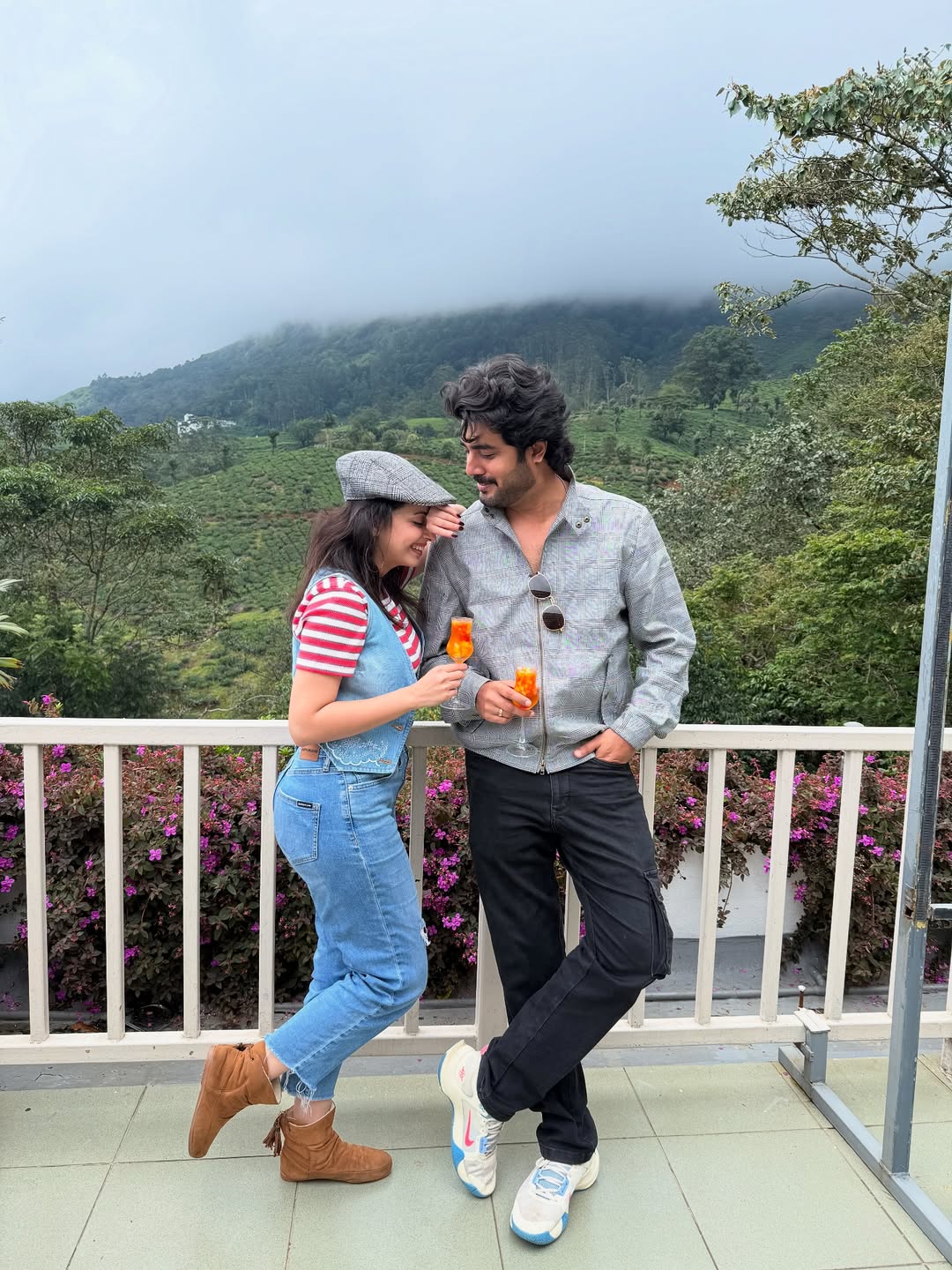 shrenu parikh akshay mhatre kerala trip