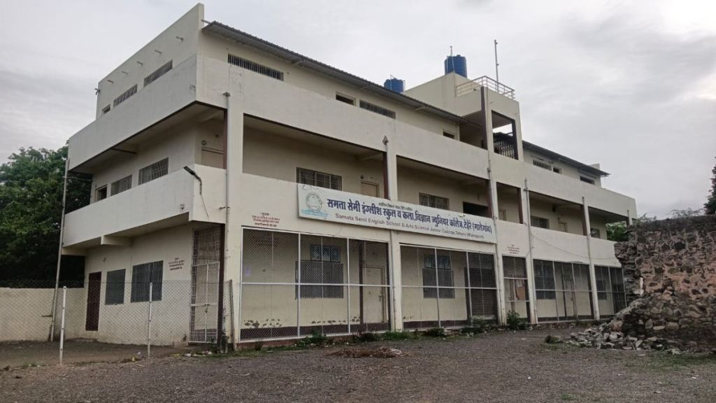 teacher recruitment Tehare Samata Vidyalaya Malegaon stayed after controversy over trusteeship