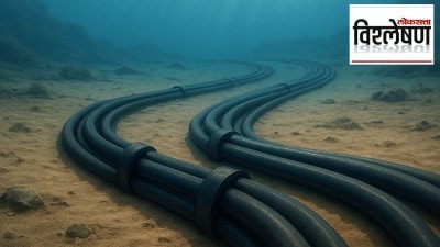 Undersea cable cut समुद्राखाली असलेल्या केबल्स इंटरनेटसाठी का महत्त्वाच्या?