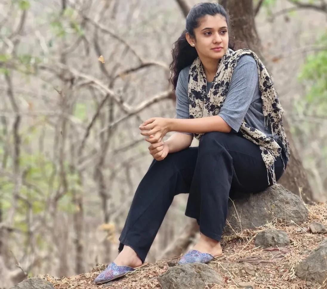 devmanus fame kiran gaikwad wife vaishnavi kalyankar will play lead role in star pravah kajalmaya