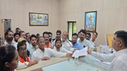 अधिकाऱ्यांना आदेश देणारे किरीट सोमय्या कोण? जन्म प्रमाणपत्रप्रकरणी सामाजिक संघटना आक्रमक; थेट पंतप्रधानांकडे…