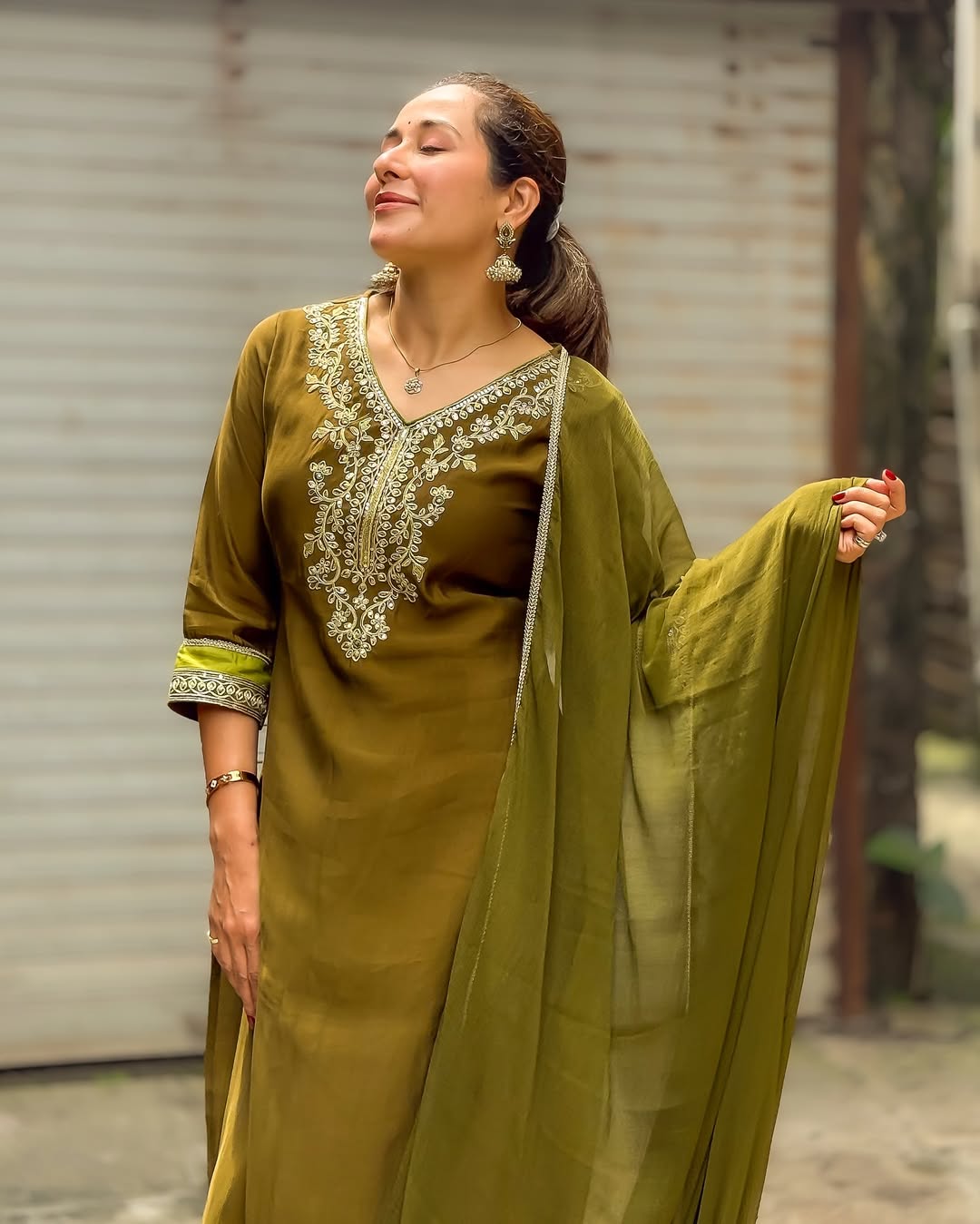 Marathi actress tejaswini lonari