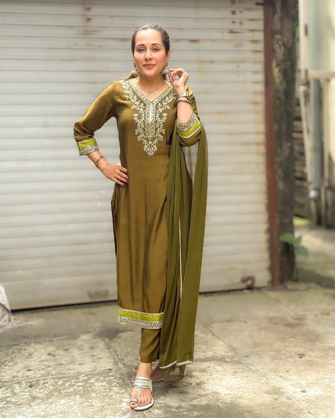 Marathi actress tejaswini lonari