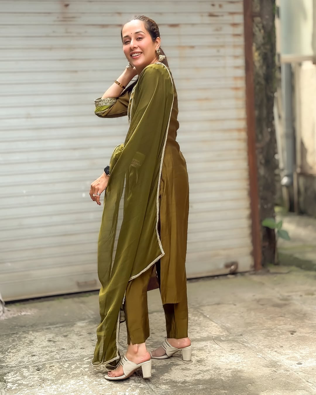 Marathi actress tejaswini lonari