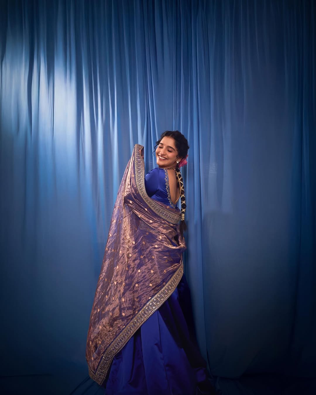 shivani sonar Blue lehenga royal photoshoot