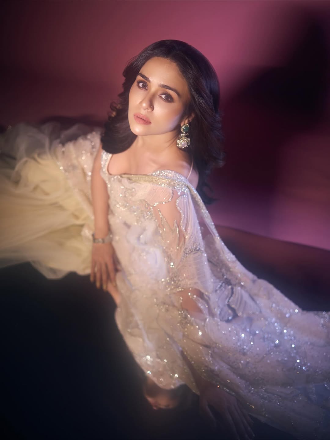 Amruta Khanvilkar royal saree look