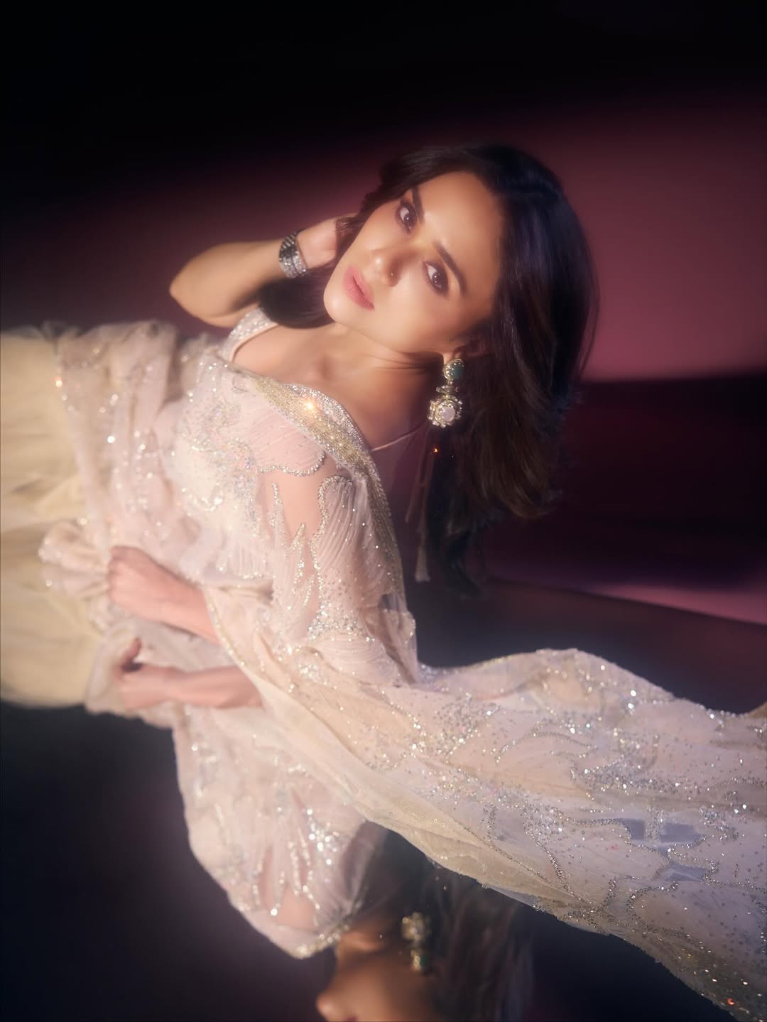 Amruta Khanvilkar royal saree look